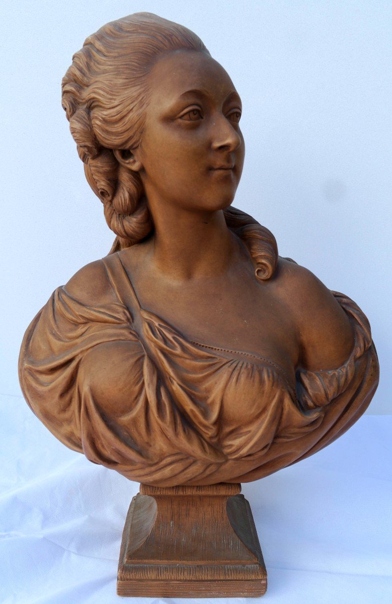 Madame Du Barry, Sculpture En Terre Cuite Par Pajou