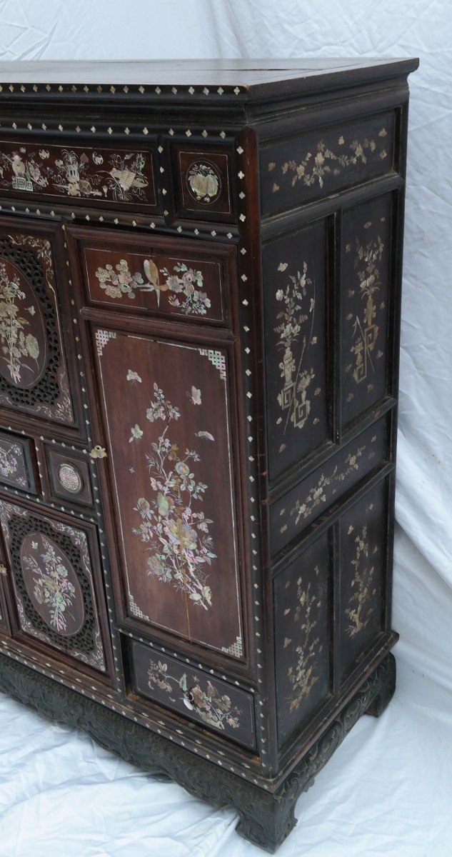 Indochinese Cabinet In Ironwood With Mother-of-pearl Inlays-photo-2