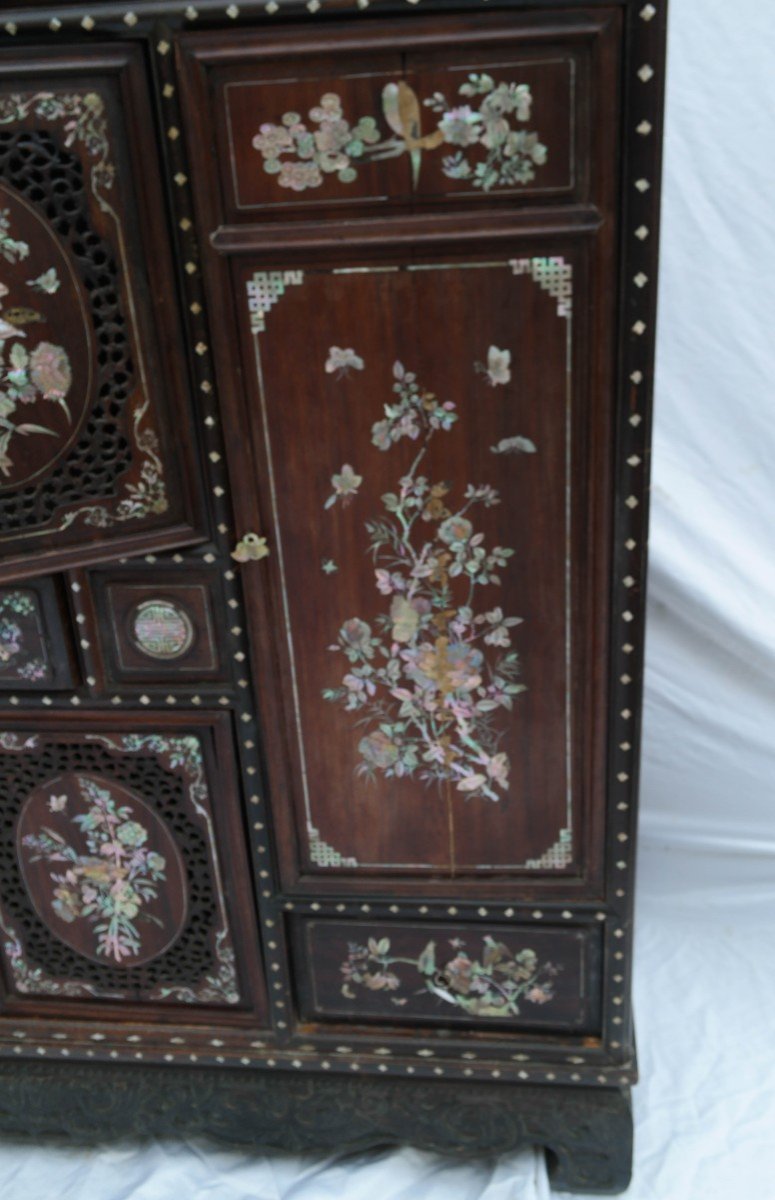 Indochinese Cabinet In Ironwood With Mother-of-pearl Inlays-photo-1