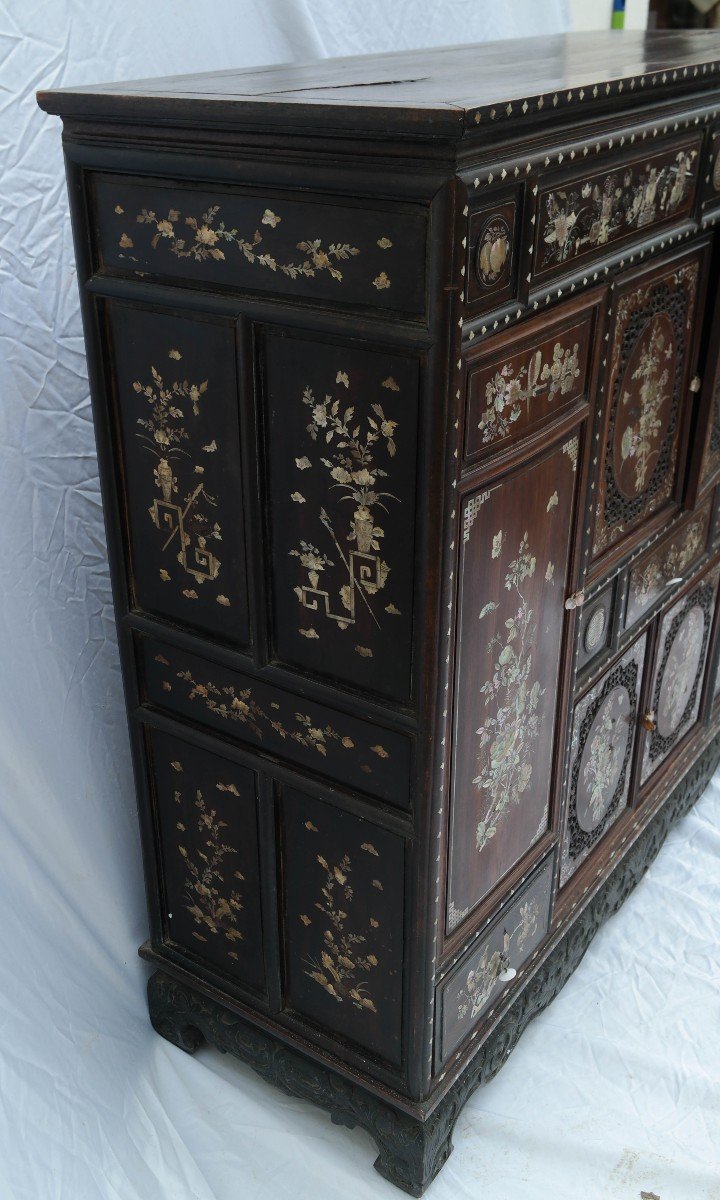 Indochinese Cabinet In Ironwood With Mother-of-pearl Inlays-photo-8