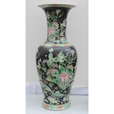 Grand Vase Chinois Sur Pied En Bois