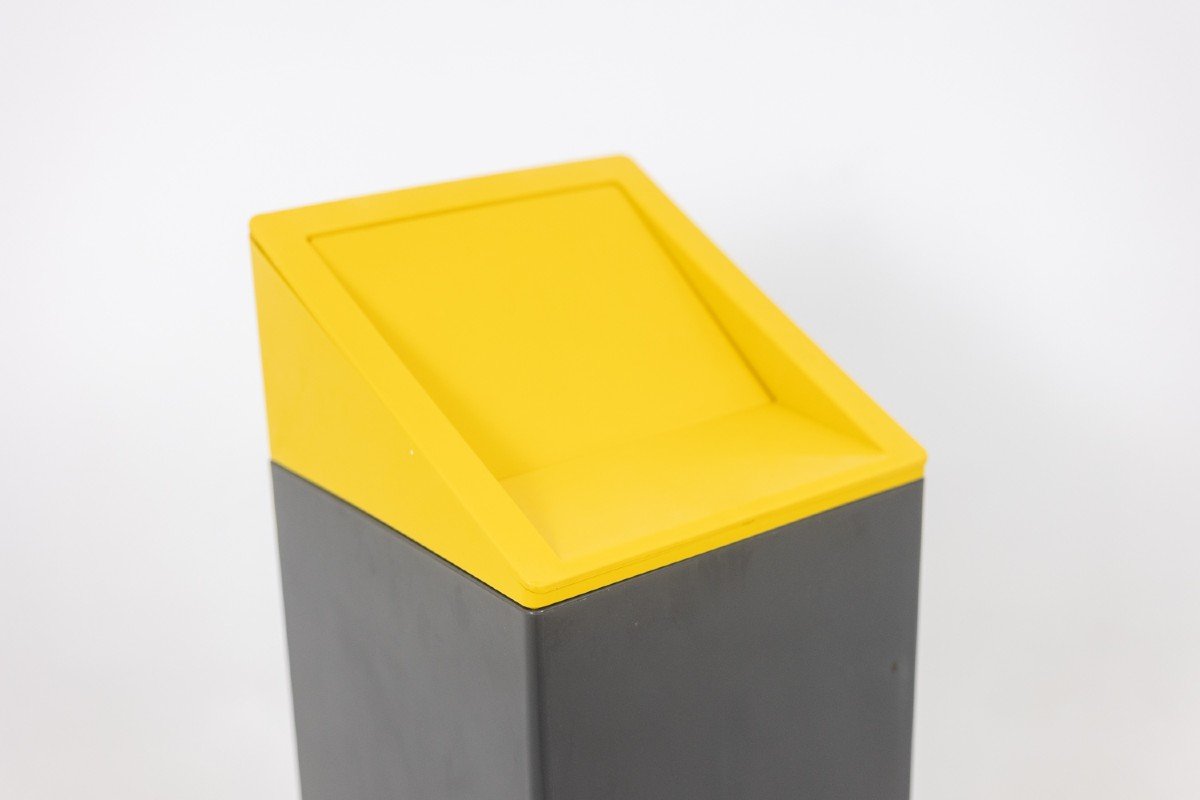 Kartell. Gray And Yellow Design Trash Can. 1970s. Ls5254159p-photo-1