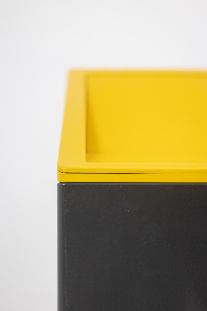 Kartell. Gray And Yellow Design Trash Can. 1970s. Ls5254159p-photo-3