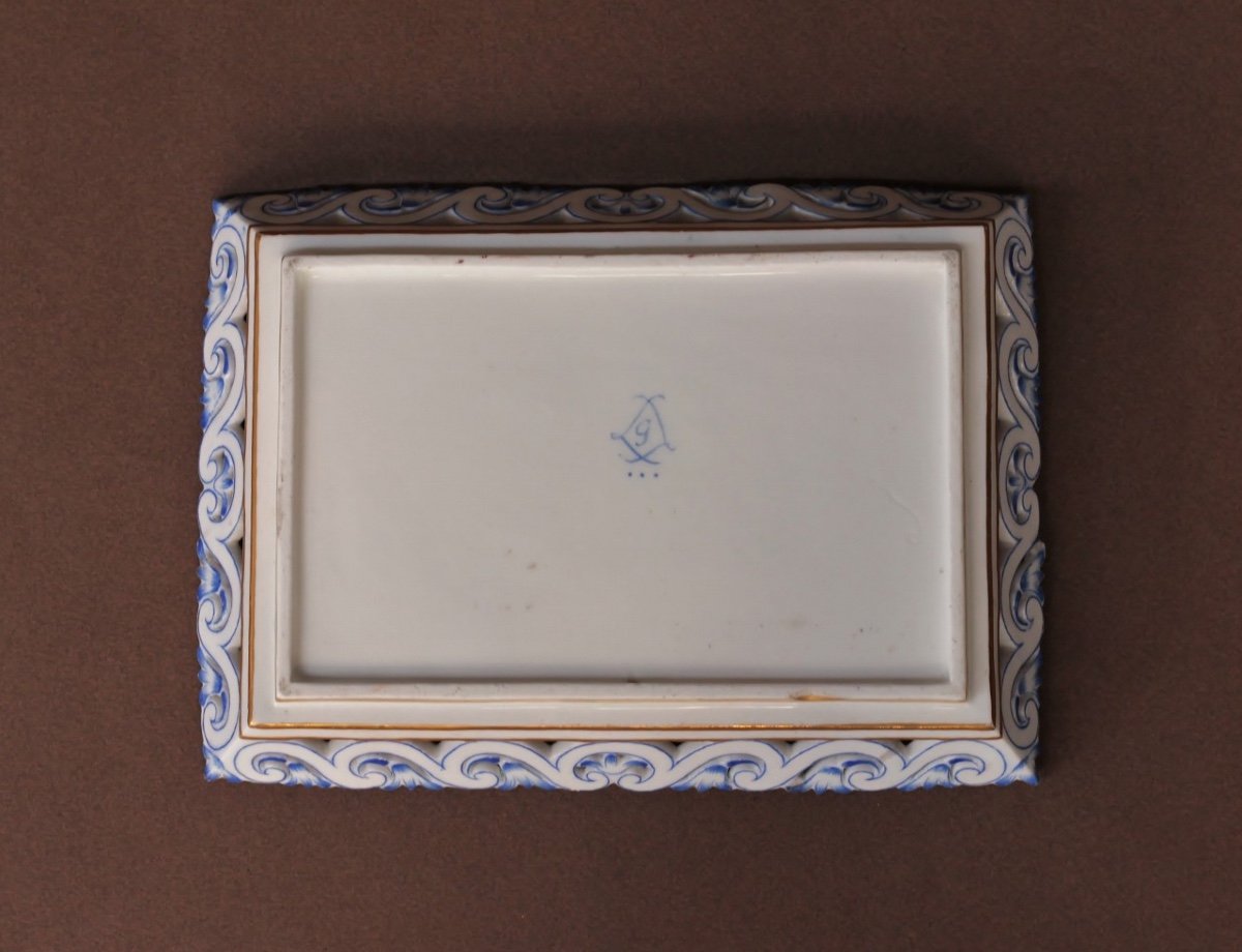 Rectangular Tray In Soft Sèvres Porcelain, 1760.-photo-3