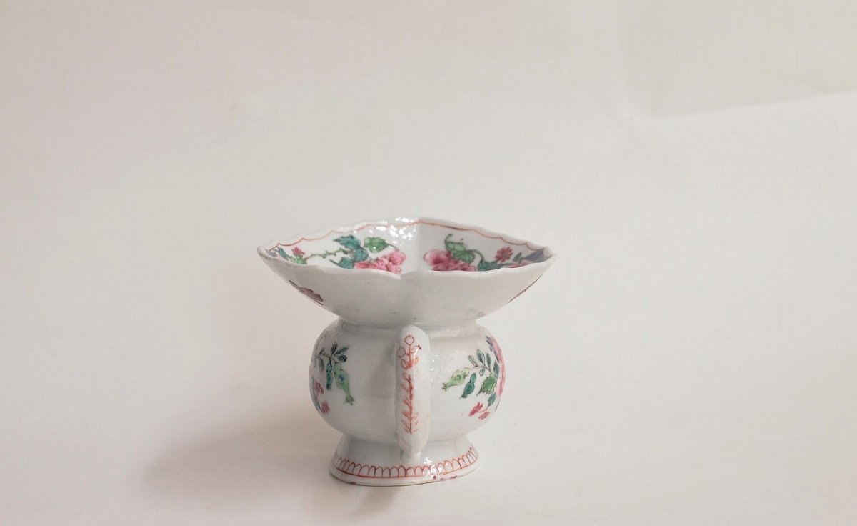 Chinese Porcelain Spittoon With Famille Rose Decor, 18th C.-photo-4