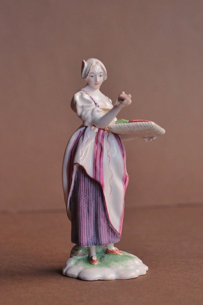 Niderviller Earthenware Statuette Representing A Vegetable Seller, 18th Century.-photo-4