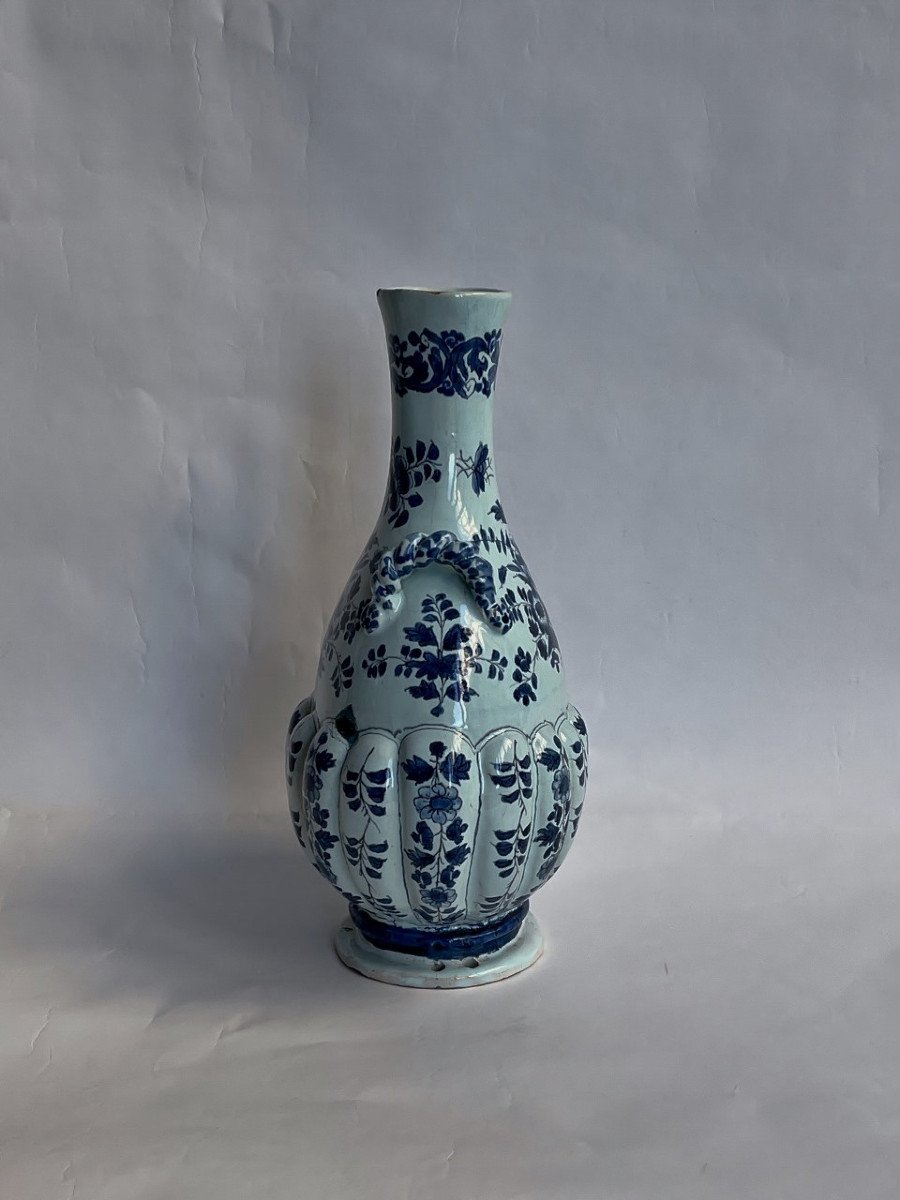 Nevers Earthenware Gourd Vase With Persian Style Blue Camaïeu Decor, 2nd Half Of The 17th Century -photo-2