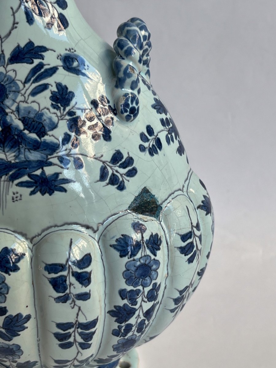 Nevers Earthenware Gourd Vase With Persian Style Blue Camaïeu Decor, 2nd Half Of The 17th Century -photo-3