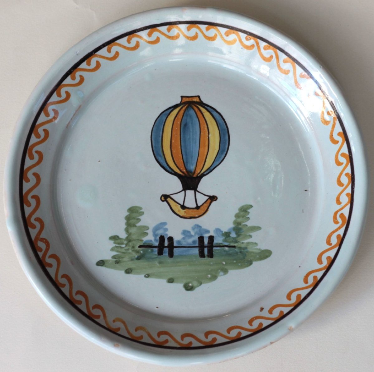 Roanne Earthenware Plate With Balloon Decoration. 18th Century.-photo-2