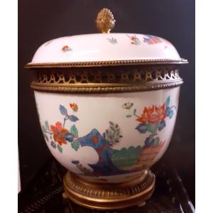 Large Covered Cup Kakiemon Decor Mounted Bronze Louis XVI Style