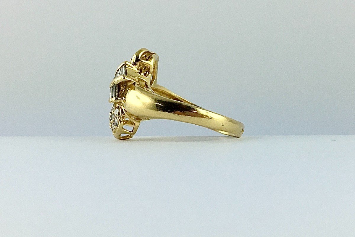 Plant Motif Ring With Brilliant Cut Diamonds And Baguettes In Yellow Gold-photo-5