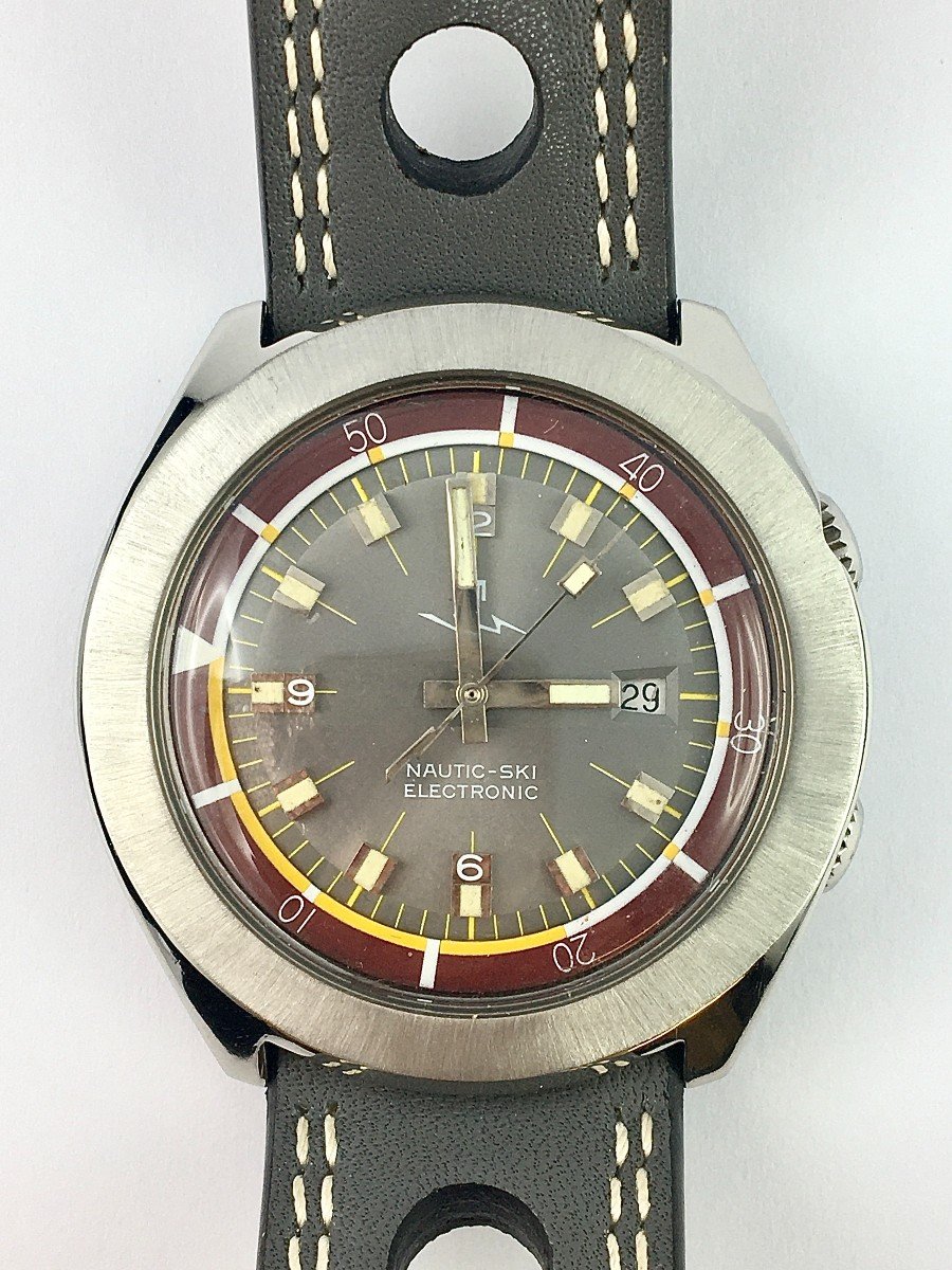 Lip Nautic Ski Date Electronic Watch 1970 Steel On Leather Strap-photo-2