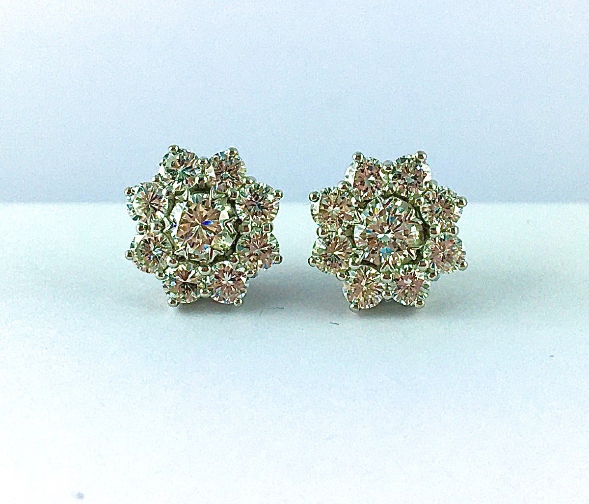 Daisy Diamond Earrings Surrounding Brilliant Cut Diamonds In White Gold-photo-1