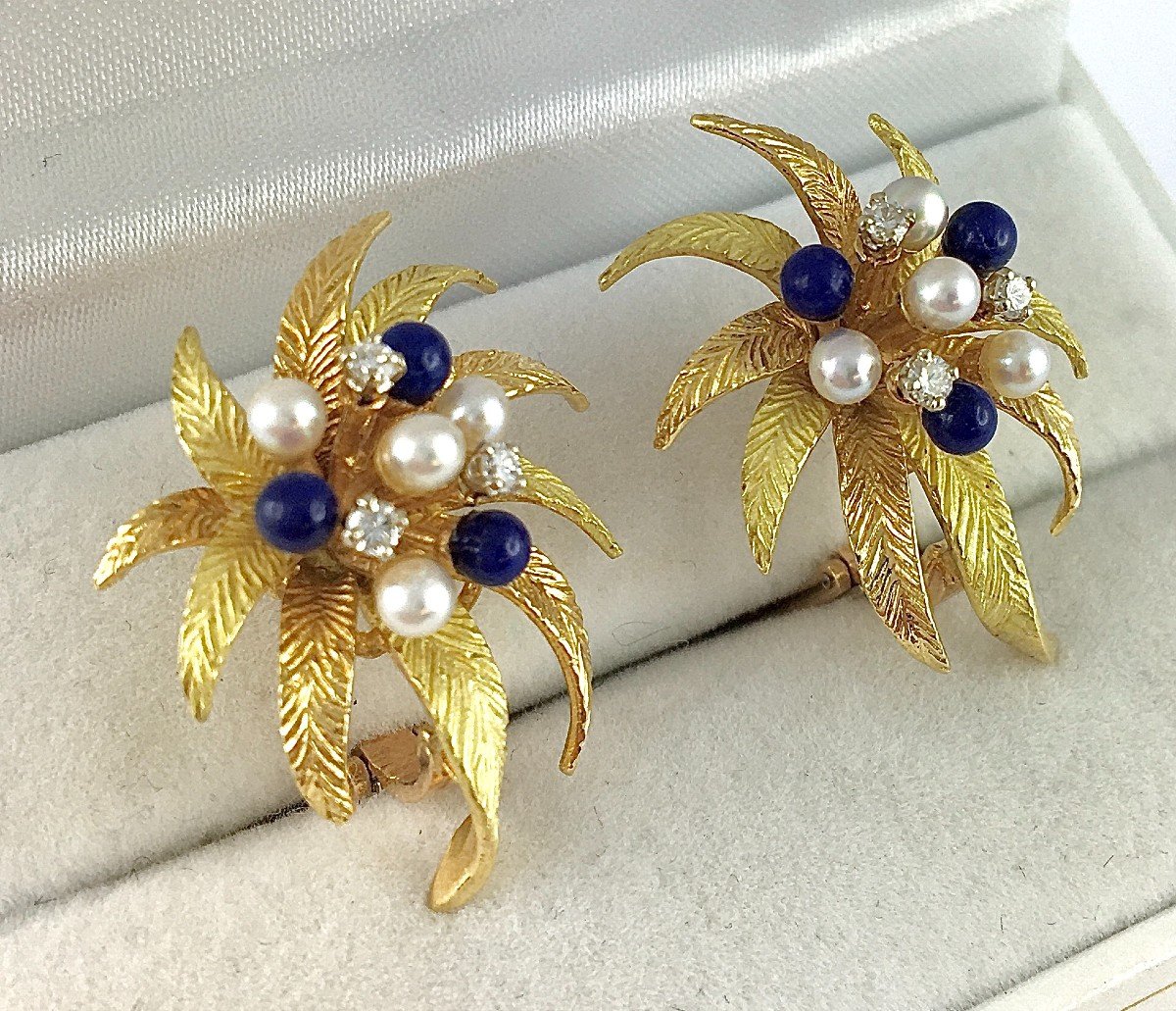 Vintage Lapis Lazuli Foliage Clip-on Earrings, Pearls, Diamonds / Yellow & Rose Gold-photo-3