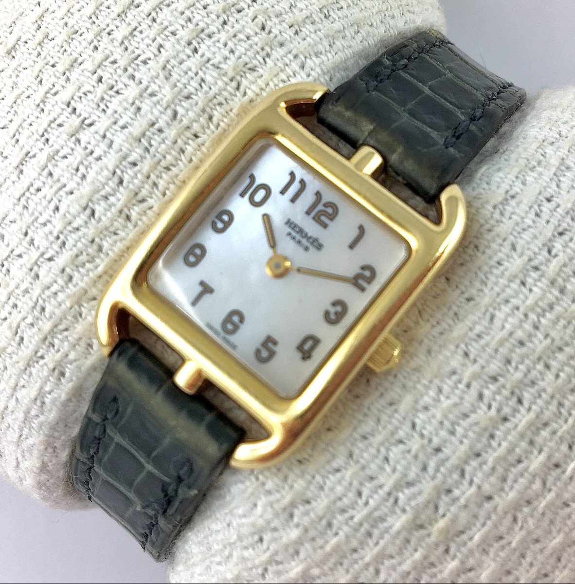 Hermès Cape Cod Lady Watch Yellow Gold Mother Of Pearl Dial Quartz 2010-photo-3