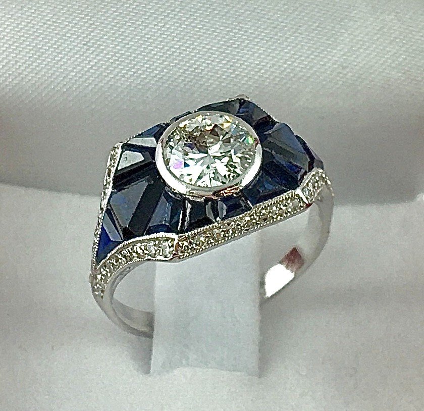 Art Deco Signet Ring With Old Cut Diamond And Mystery Set Sapphires On Platinum-photo-2