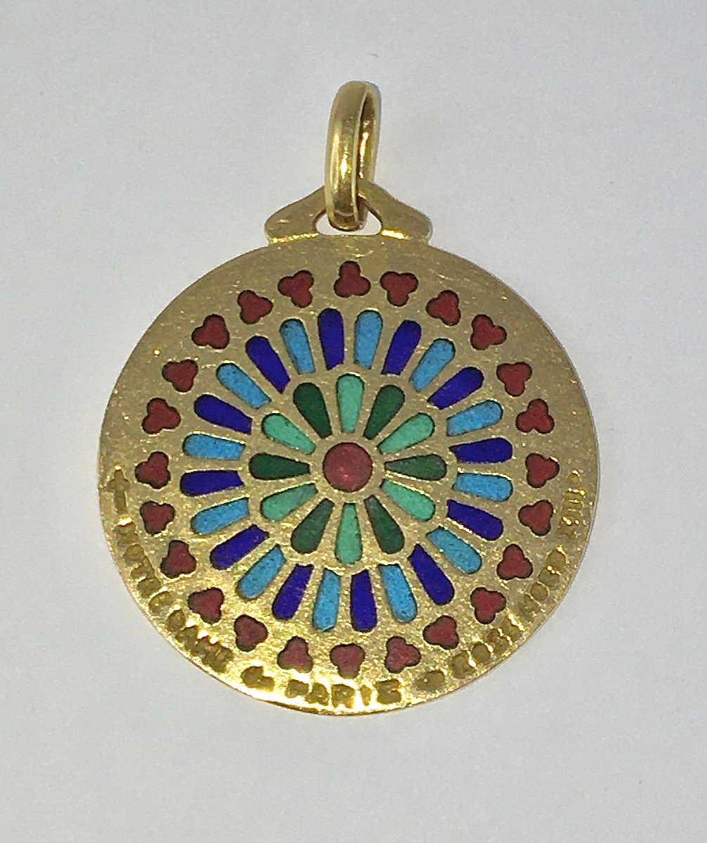 Pendant Medal Notre Dame De Paris Rose Nord XIII Enamel Plique à Jour On Yellow Gold-photo-3