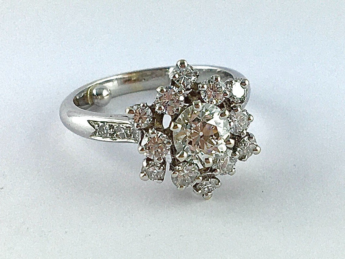 Marguerite Snowflake Ring Old Cut Diamond Surrounded By Brilliant Cut Diamonds On White Gold-photo-3