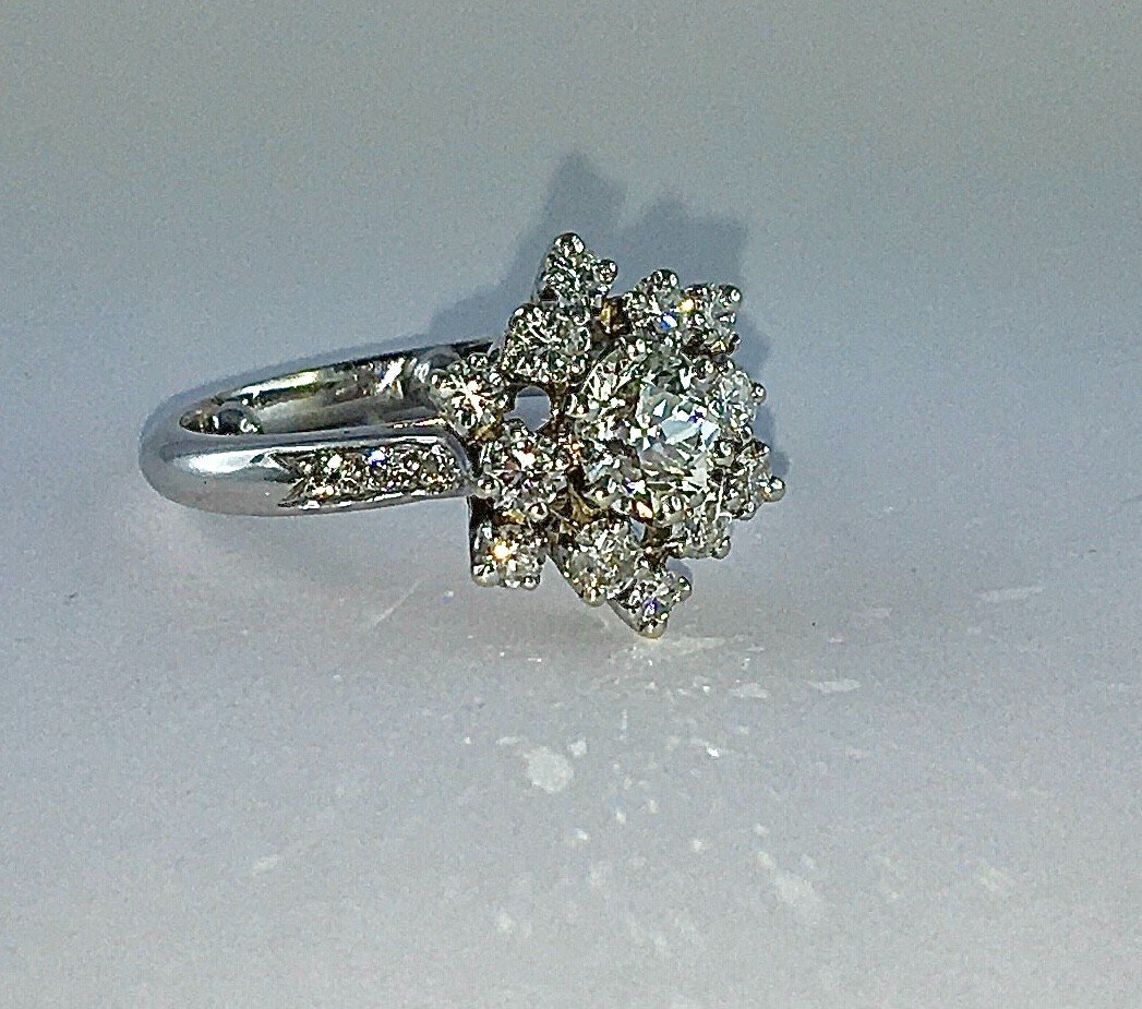 Marguerite Snowflake Ring Old Cut Diamond Surrounded By Brilliant Cut Diamonds On White Gold-photo-1