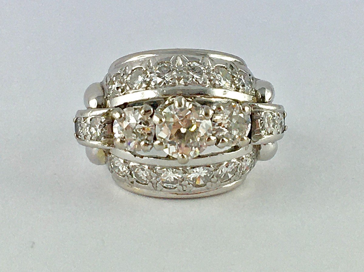 Art Deco Style Ring With Old Garter Cut And Brilliant Cut Diamonds In White Gold-photo-3