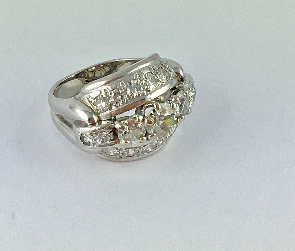 Art Deco Style Ring With Old Garter Cut And Brilliant Cut Diamonds In White Gold-photo-1