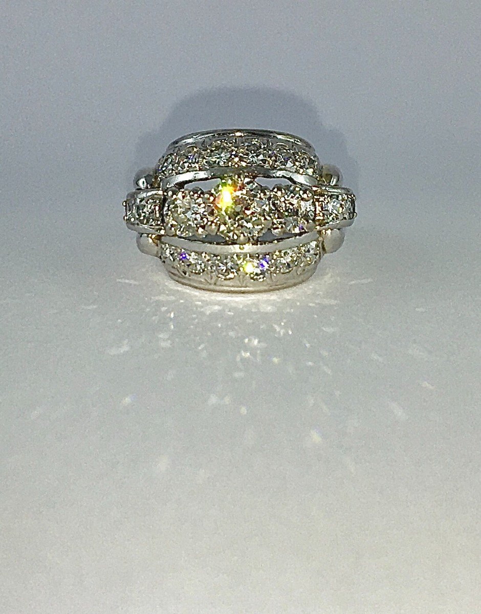 Art Deco Style Ring With Old Garter Cut And Brilliant Cut Diamonds In White Gold-photo-3