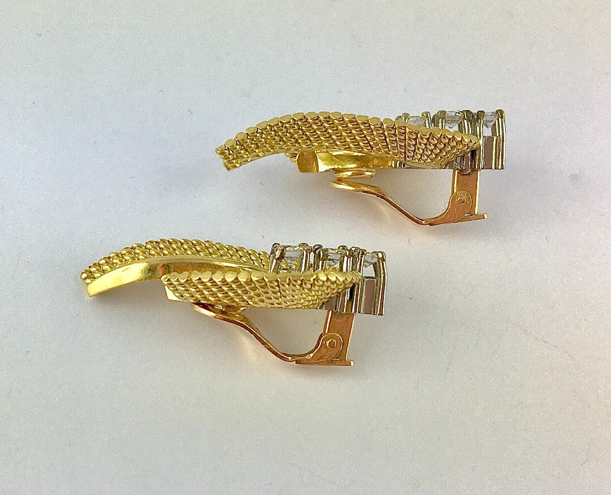 50s Scroll Clip-on Earrings Diamonds On Yellow And White Gold-photo-5