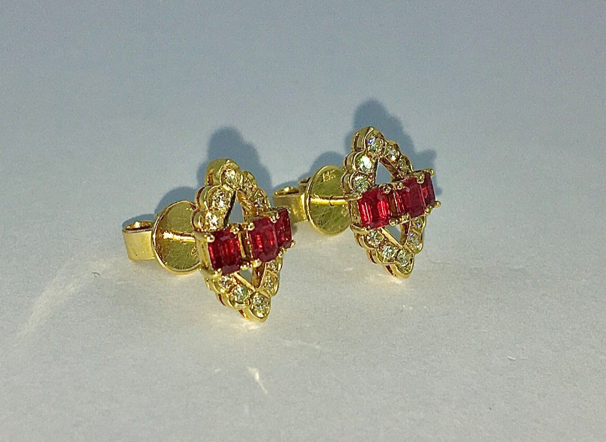 Boucles d'Oreilles En Losanges Rubis Fins  Et Diamants Sur Or Jaune-photo-1