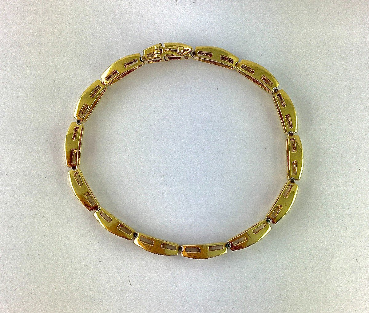 Bracelet Line Ruby And Diamond Baguettes Calibrated On Yellow Gold-photo-3