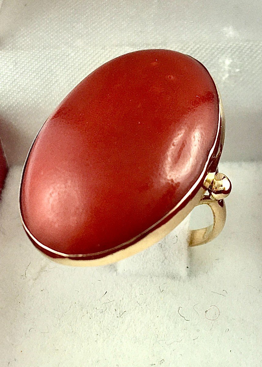 Bague Cabochon De Corail Rouge Ancien Sur Or Jaune -photo-3