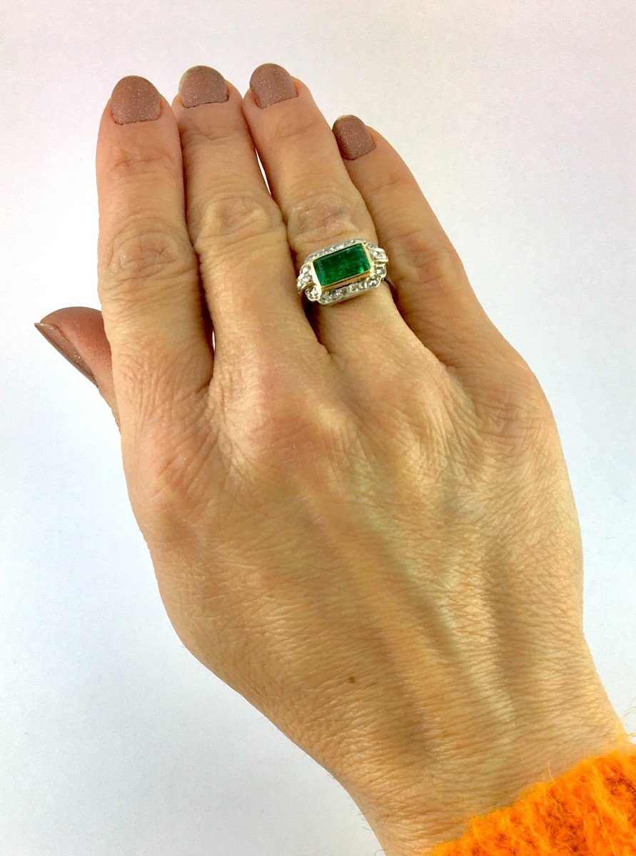 Art Deco Emerald Ring With Cut Sides And Diamond Surrounds On Platinum And Yellow Gold-photo-7