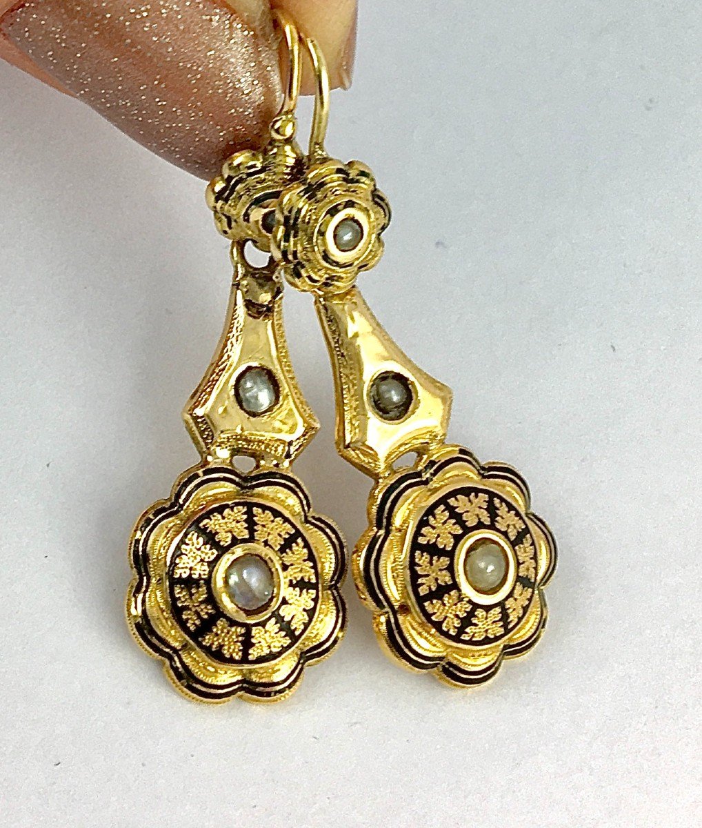 Boucles d'Oreilles Pendants Email Noir Et Perles Fines Sur Or Jaune Napoléon III (Napoléon 3)-photo-2