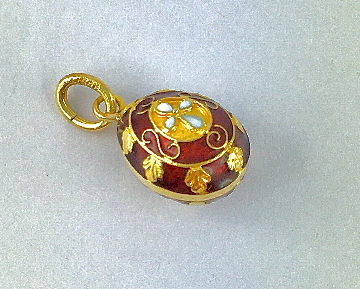 Russian Egg Pendant Red Enamel White Cross Faberge Style On Yellow Gold-photo-7