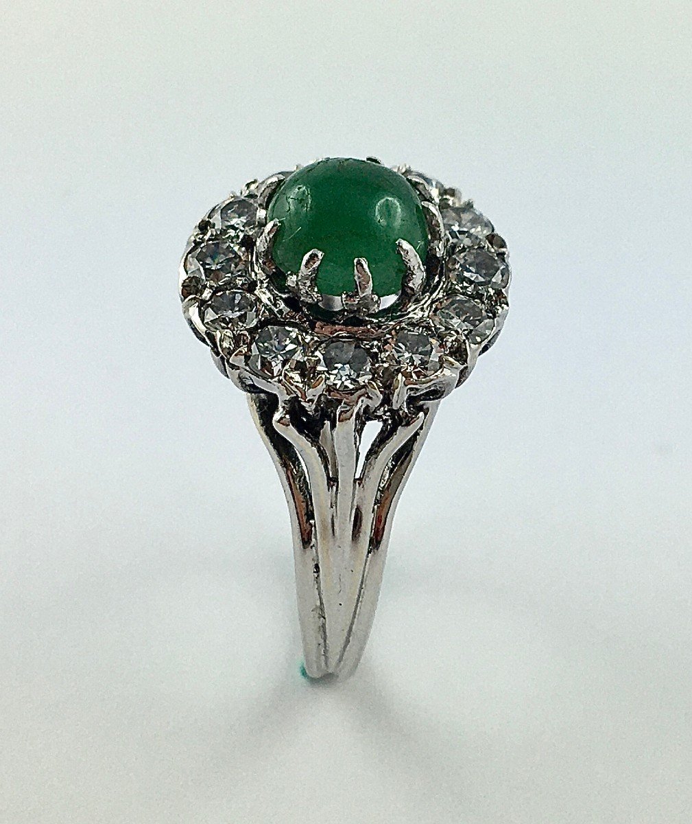 Emerald Cabochon Daisy Ring Surrounded By Brilliant Cut Diamonds On White Gold-photo-3