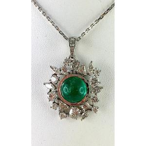 Pendentif Emeraude Cabochon Diamants Toutes Formes Et Sa Chaîne Sur Or Blanc