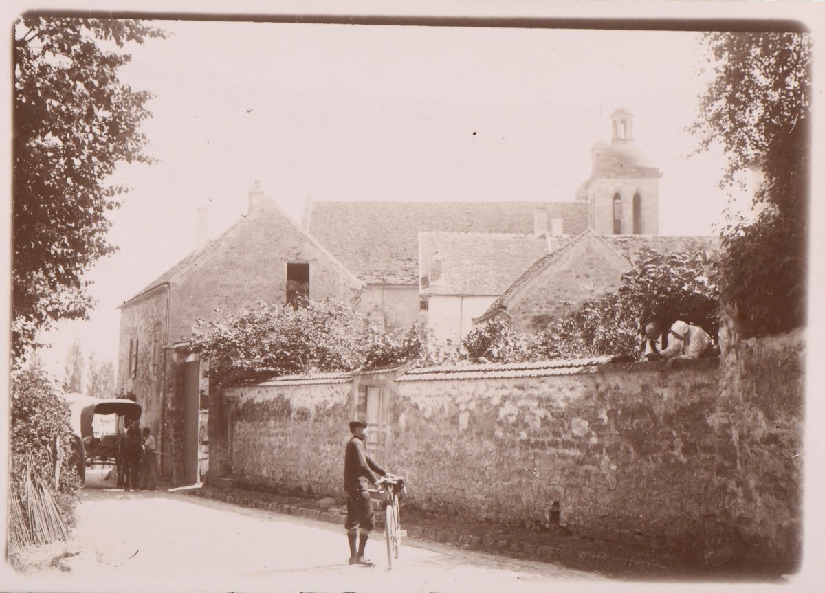 Original Photograph By Emile Zola - Cyclist In A Street In Médan - Fiacre