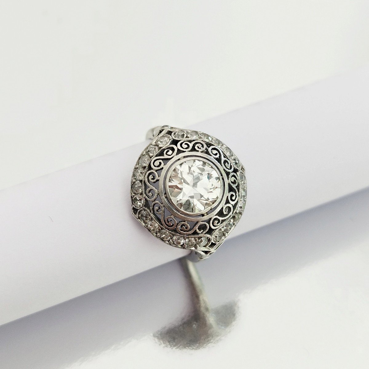 1920s Diamond And Platinum Ring-photo-3