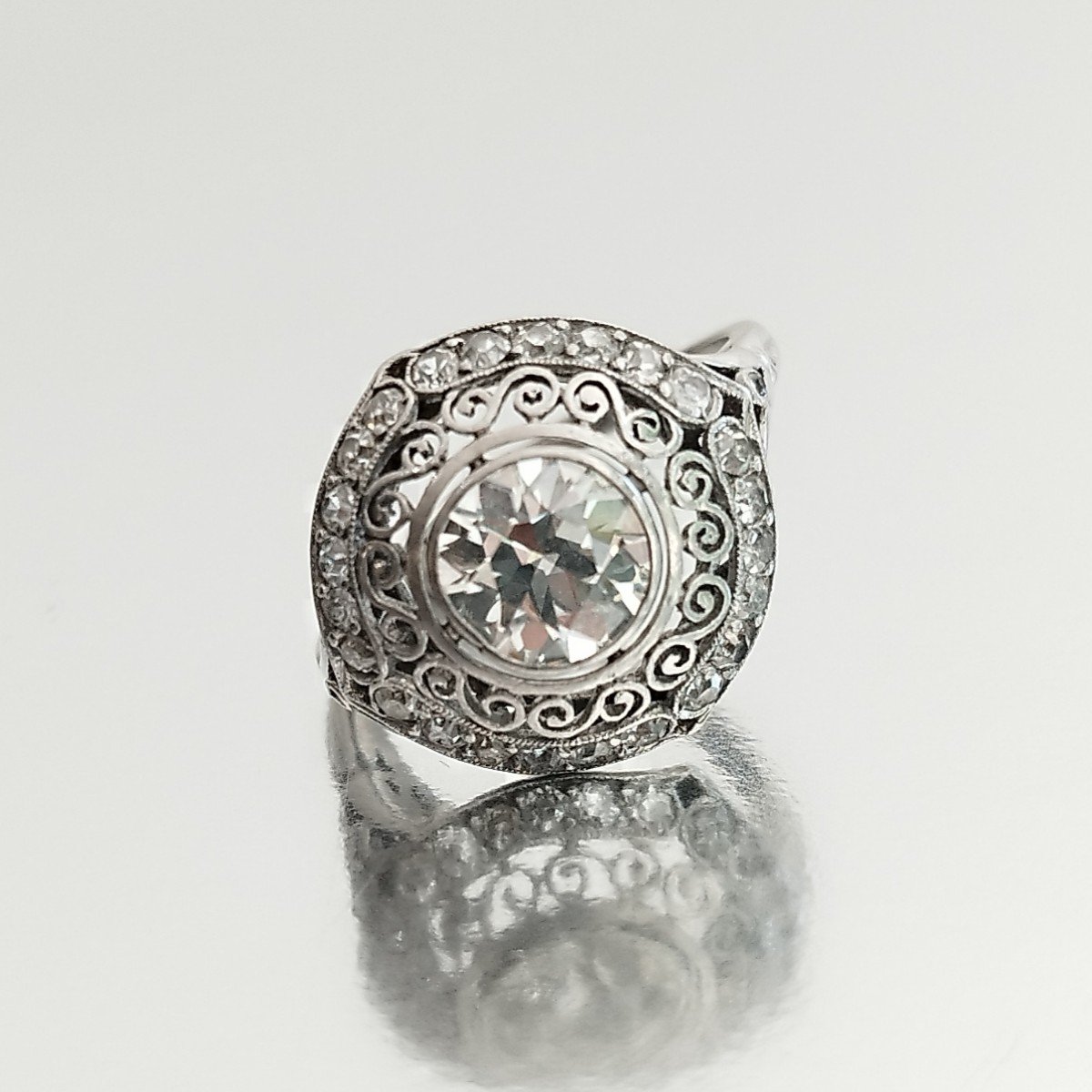 1920s Diamond And Platinum Ring
