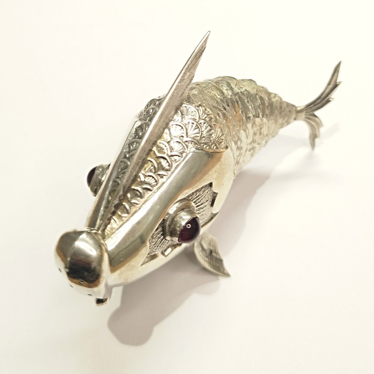 Articulated Fish In Silver. Salt Shaker. Spain, 1900.