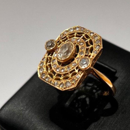 Antique Ring From The 1900s. Rose Cut Diamonds, 18 Carat Yellow Gold.-photo-1