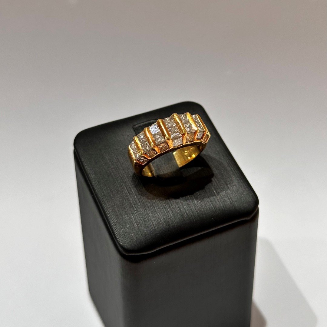 1980s Ring, Princess Cut Diamonds And 18k Yellow Gold-photo-4