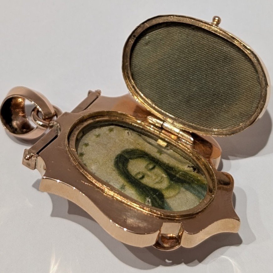 Reliquary Photo Holder Pendant, 1900s-photo-3