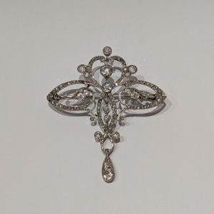 Broche Art Nouveau En Platine Et Or 18 Carats Avec Diamants Taille Ancienne Et Taille Rose.