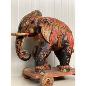 Grand Bel éléphant En Bois Sculpté Polychrome