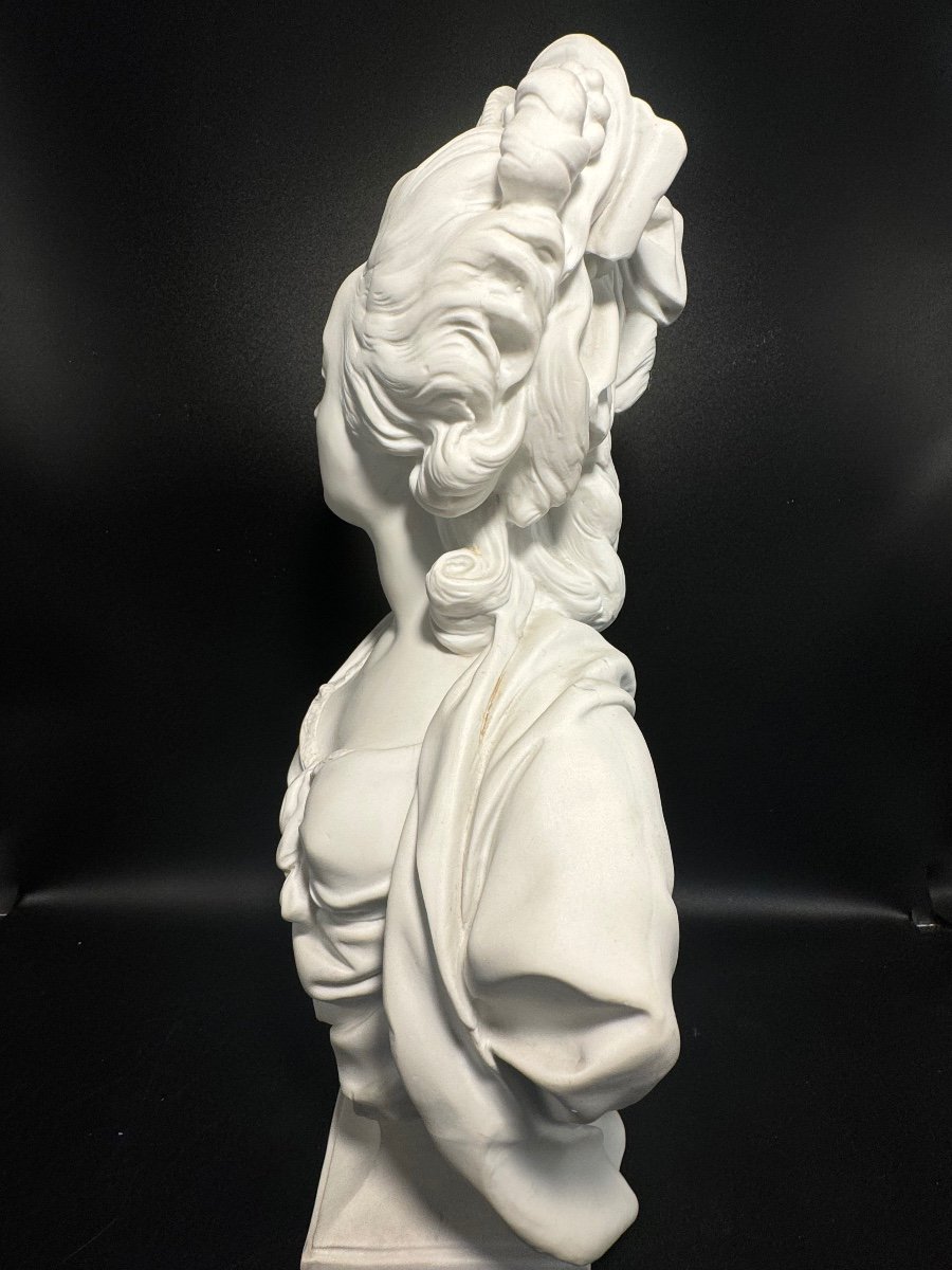 Bust Of "marie-antoinette Draped"-photo-4