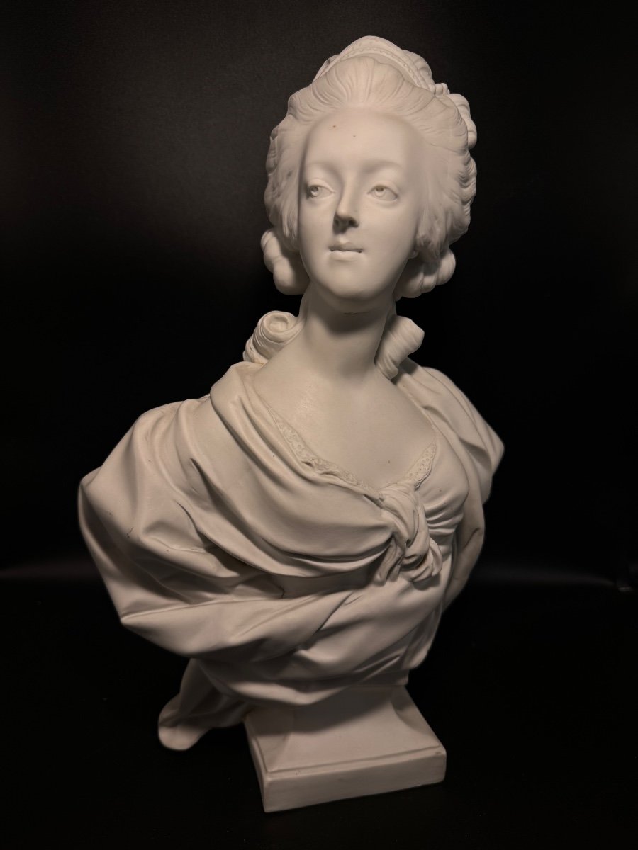 Bust Of "marie-antoinette Draped"