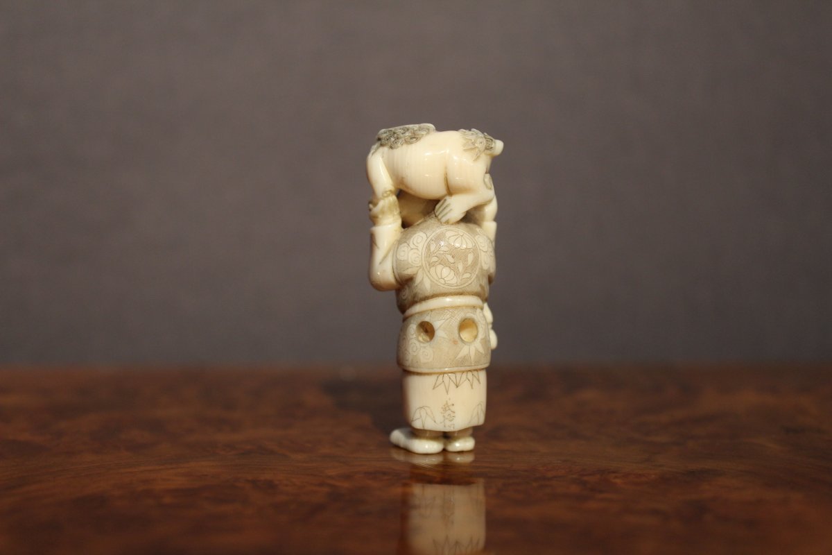 Netsuke Personage Standing Carrying A Dog On His Shoulders-photo-2