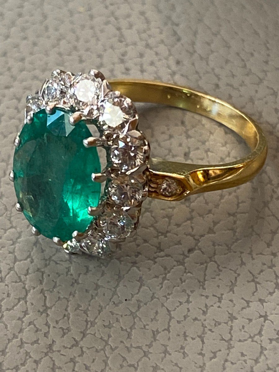 Pompadour Emerald Ring Ref 324e116-photo-4