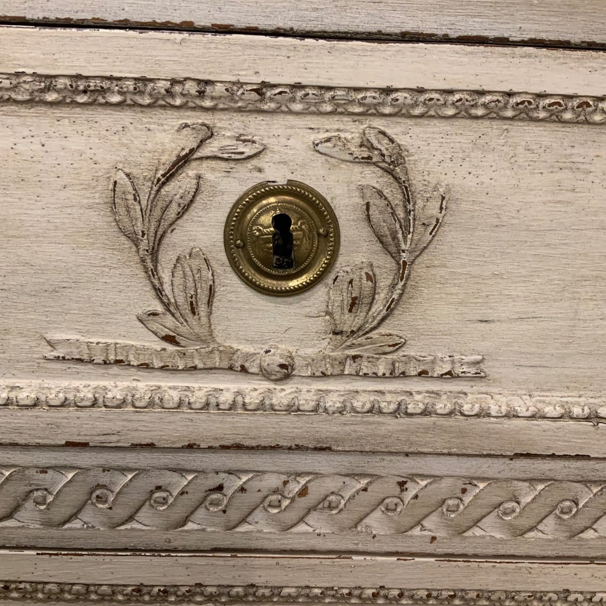 Louis XVI Carved Chest Of Drawers -photo-3