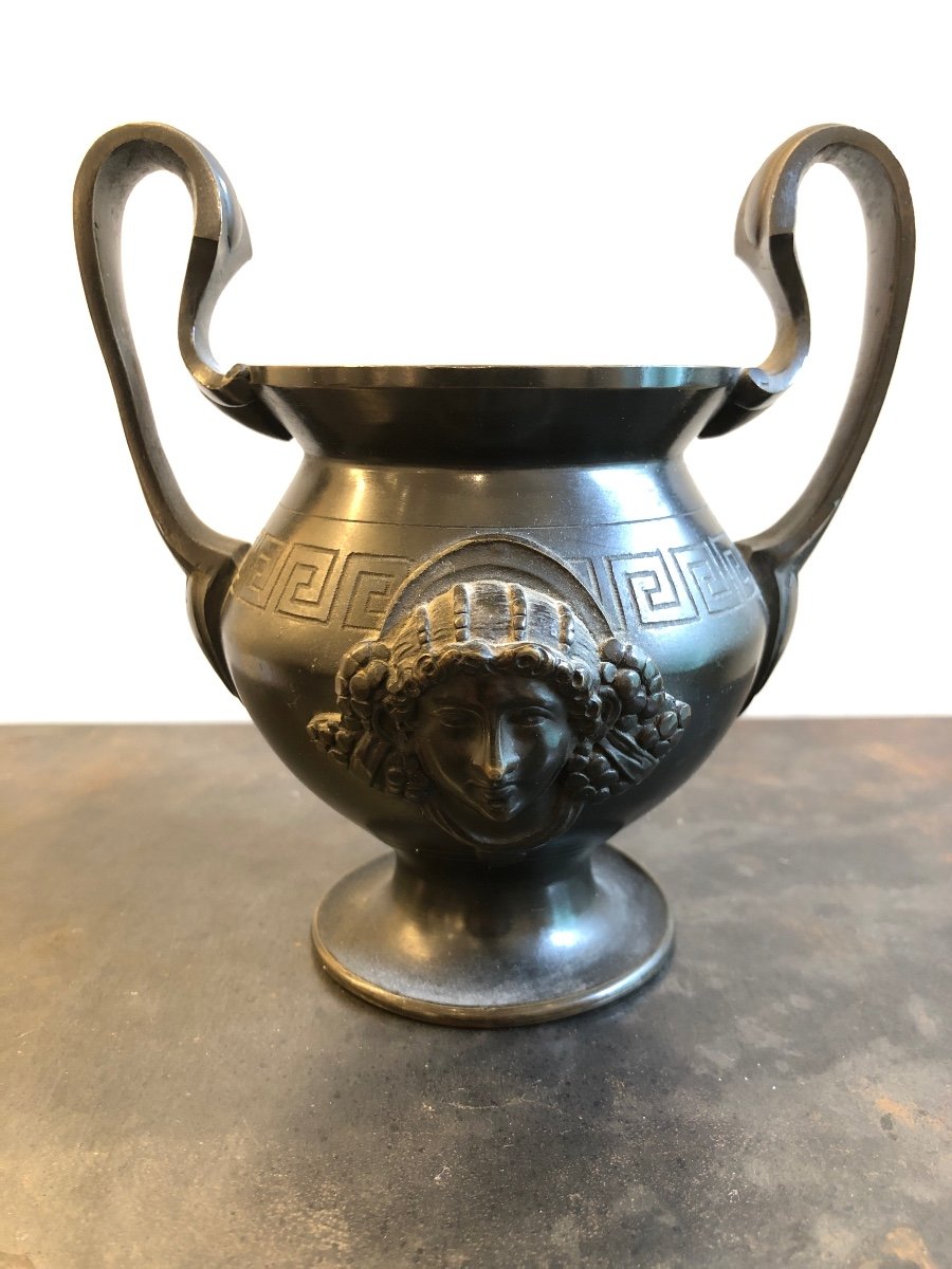 Vase En Bronze-photo-1